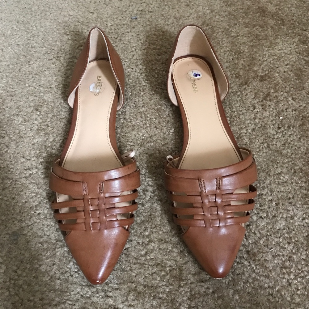 Express tan pointy flats