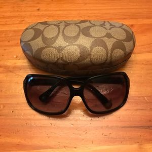Black coach sunglasses with case