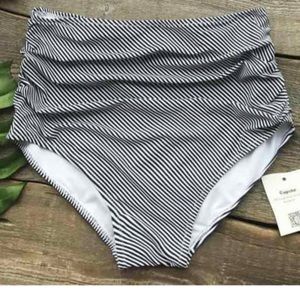 High waisted Bikini bottom. Vintage Style