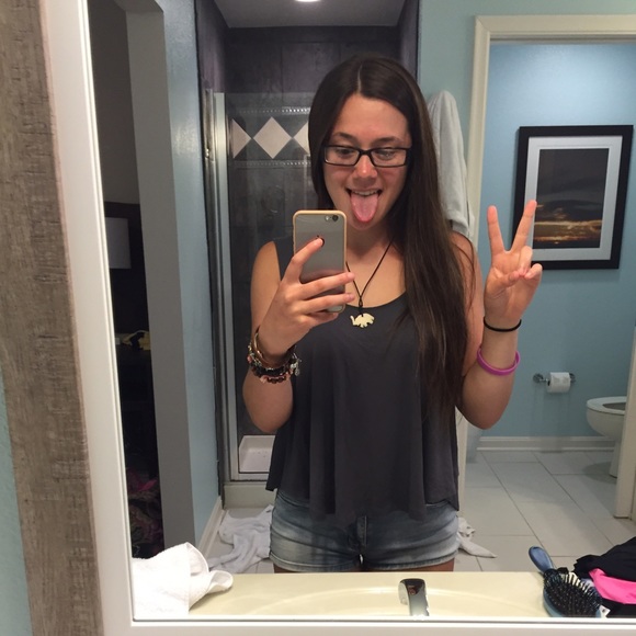 Meet your Posher, Samantha - Picture 1 of 1