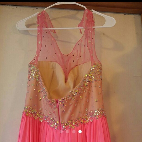 Prom dress size M. Only worn 1x - Picture 2 of 8