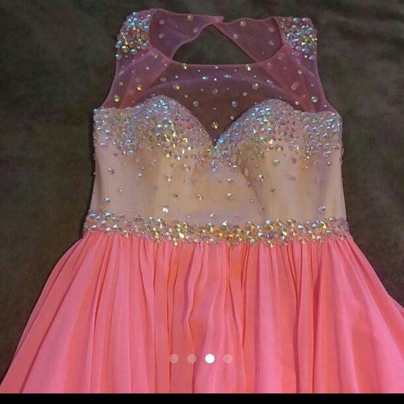 Prom dress size M. Only worn 1x - Picture 4 of 8
