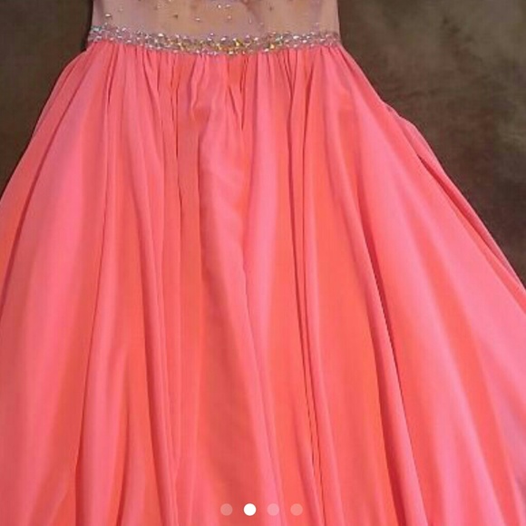 Prom dress size M. Only worn 1x - Picture 5 of 8