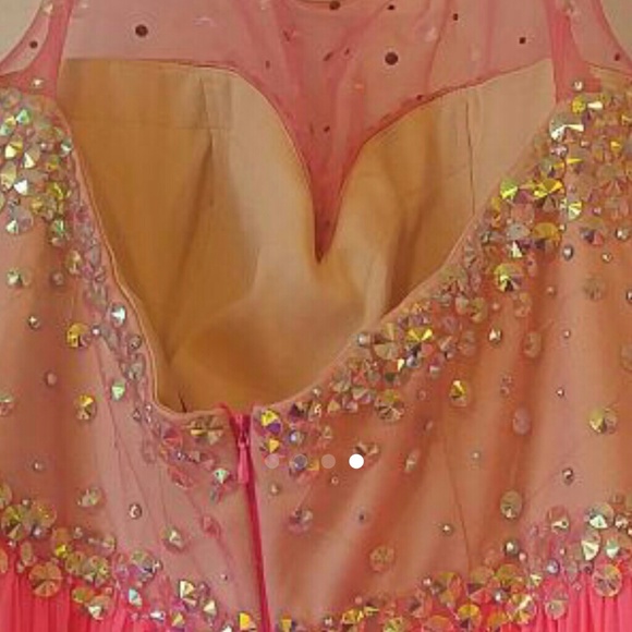 Prom dress size M. Only worn 1x - Picture 6 of 8