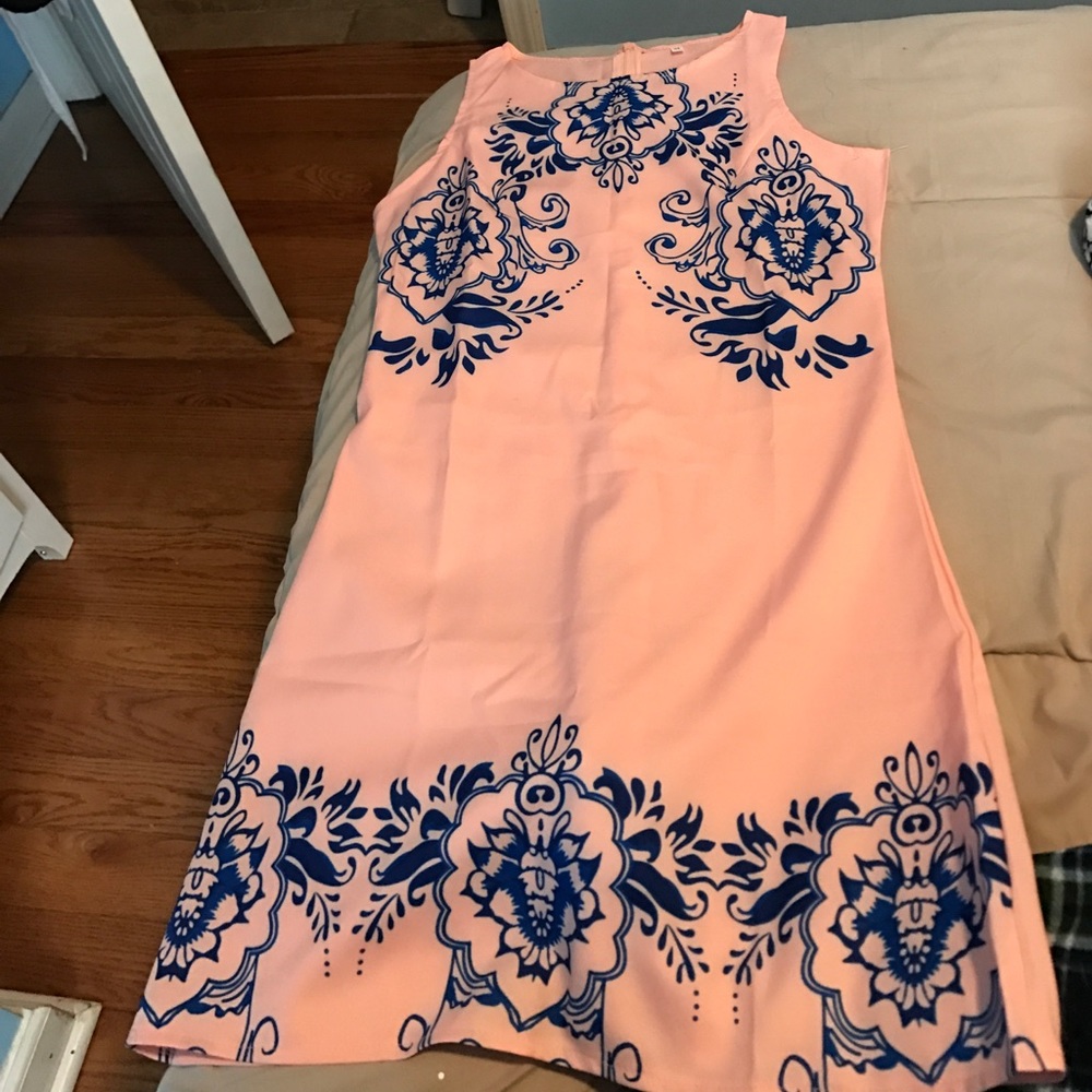 Dress. Size medium. Never worn