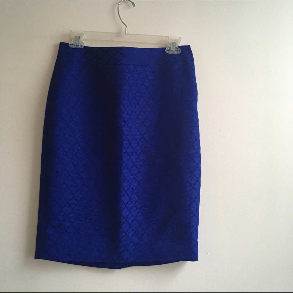 NWOT *LIMITED* jacquard print pencil skirt!