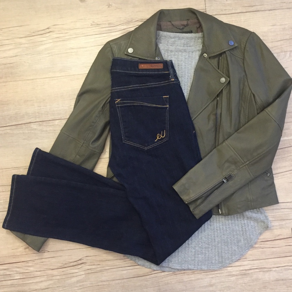 Express Skinny Mid-Rise Dark Wash Jeans