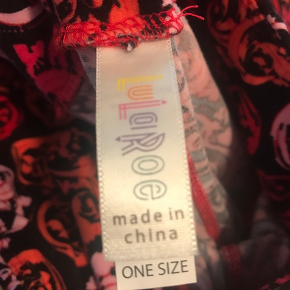 Lularoe OS Valentines Leggings - Picture 2 of 2