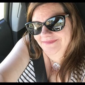 Meet your Posher, Freda