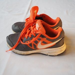 Nike sneakers for boys size 11.5