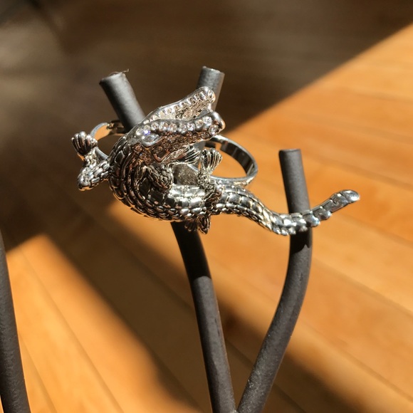 Alligator Ring - Picture 3 of 7