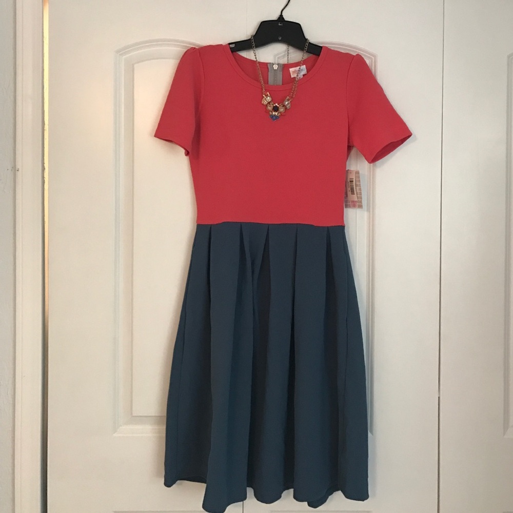 NWT Lularoe Amelia