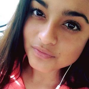 Meet your Posher, Arely