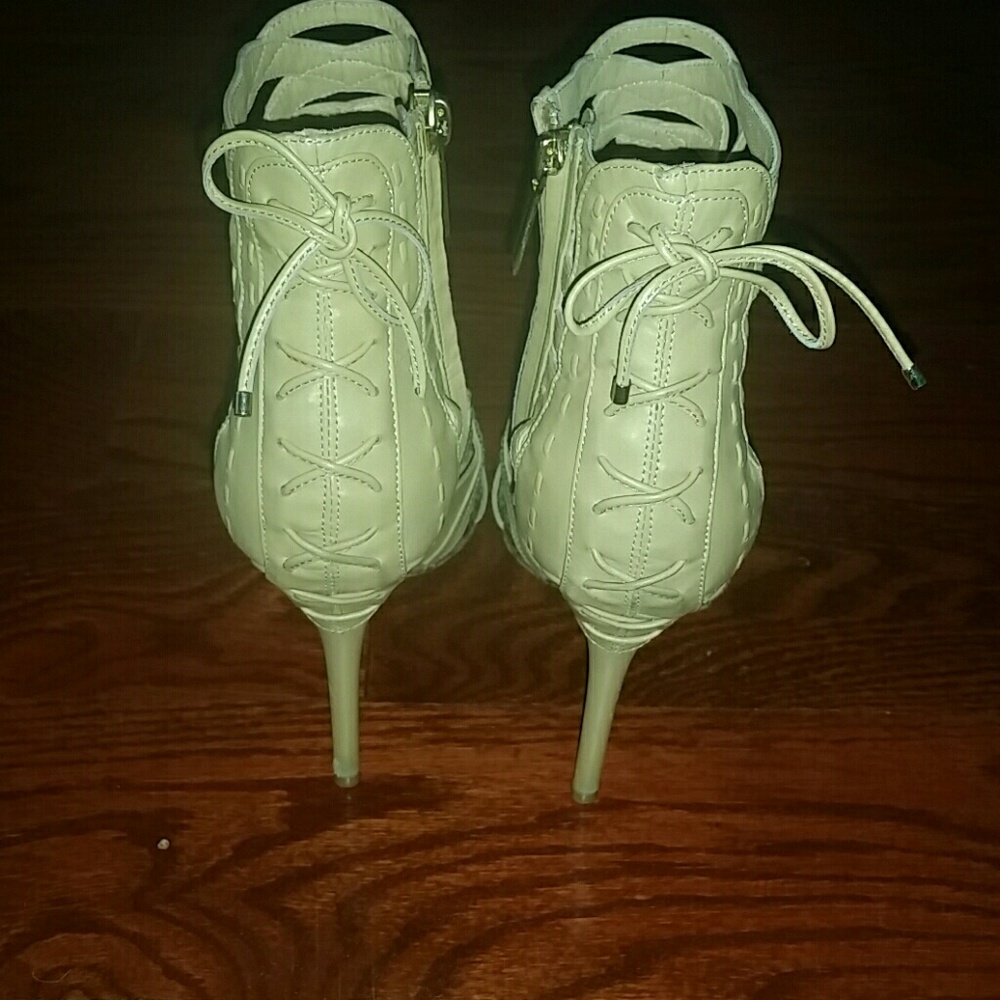 Christian Dior strap nude booties with snakeskin - Picture 3 of 4