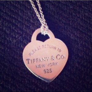 return to Tiffany necklace +. LV sunglasses