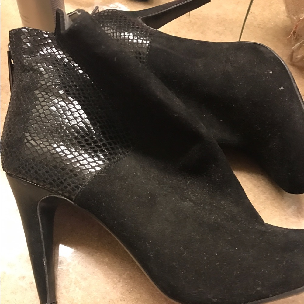 Calvin Klein Heeled Booties