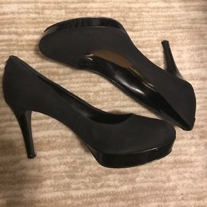 Tahari heels