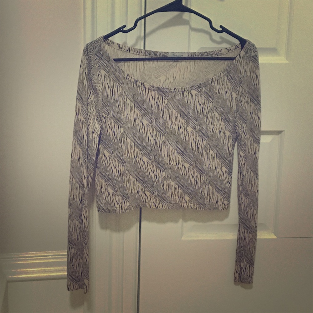 Printed pink cropped top