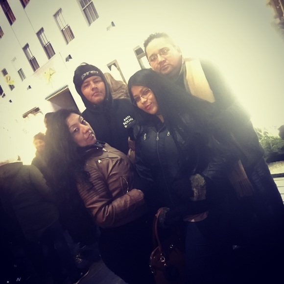 Meet your Posher, Roberto - Picture 1 of 1