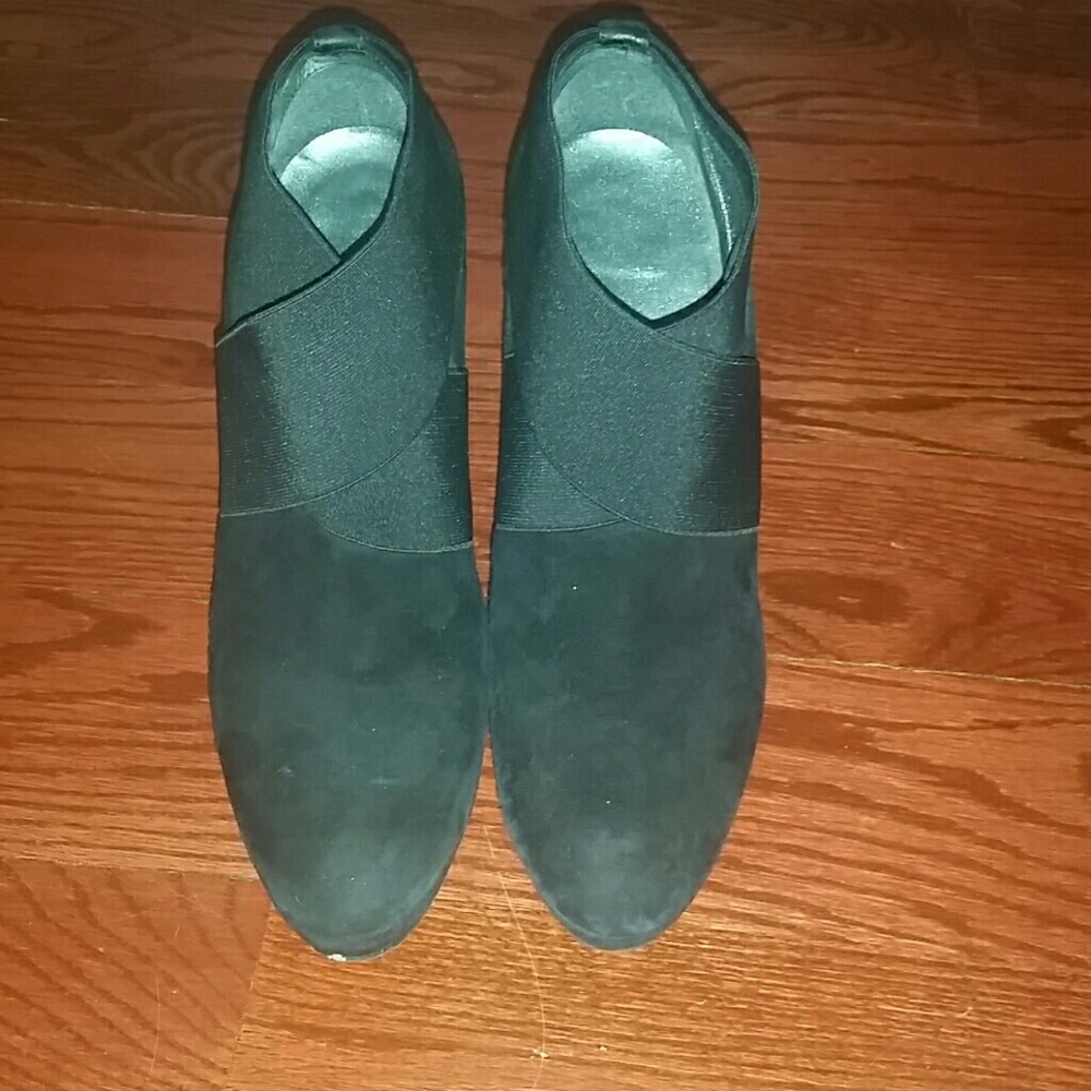 Stuart Weitzman booties