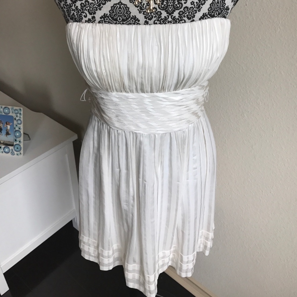BCBGMaxAzria Dress Exquisite - Picture 2 of 4