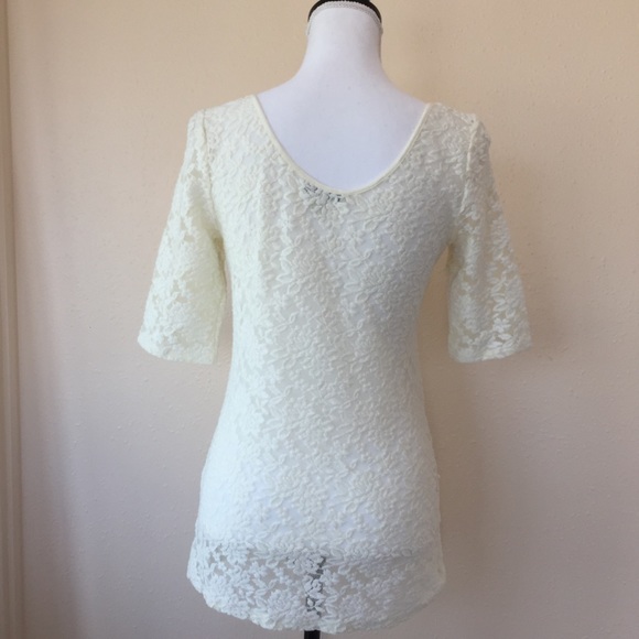 Banana Republic Cream Lace Sheer Stretch Top Sz M - Picture 4 of 8