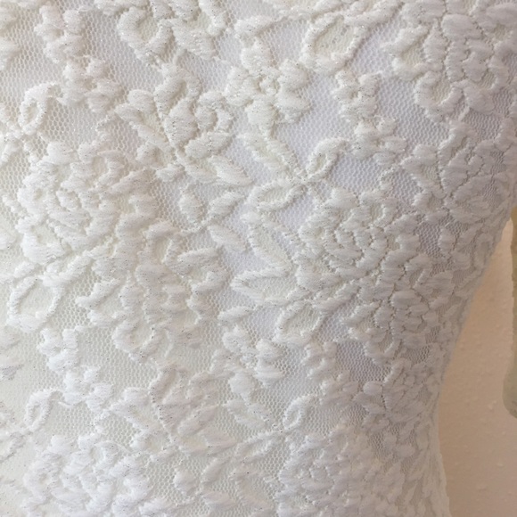 Banana Republic Cream Lace Sheer Stretch Top Sz M - Picture 5 of 8