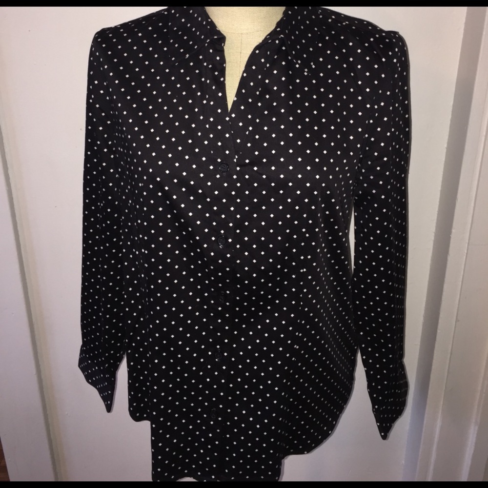 Never worn blouse SOLD!