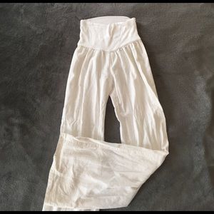 White flowy pants for women