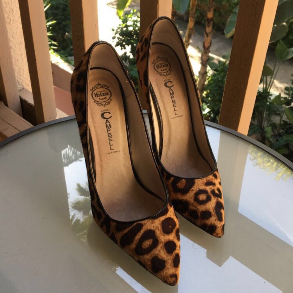 *SOLD* Leopard Calf Hair Pumps