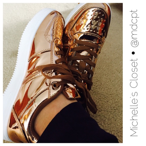 Atmosphere Shoes - Trendy Rose Gold Sneakers