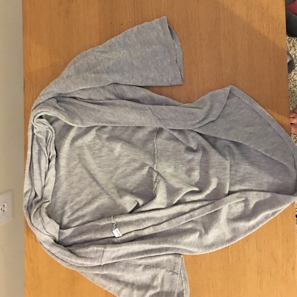 Gray 3/4 cardigan