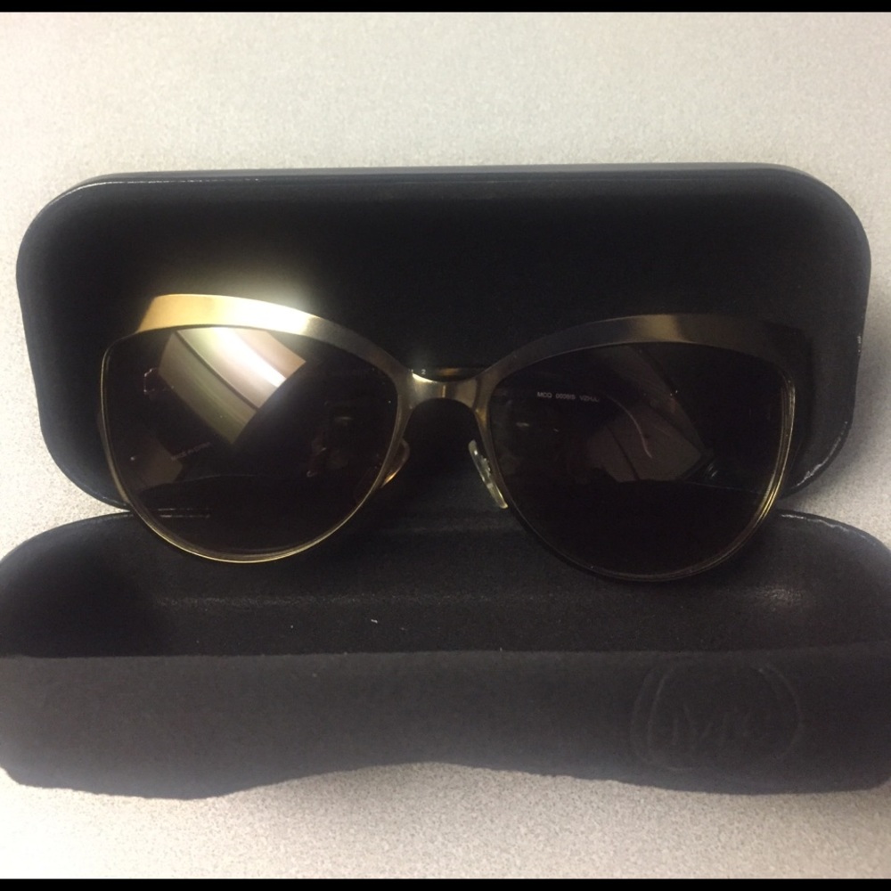 McQ by Alexander McQueen sunglasses