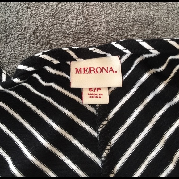 Black and white striped dress - Picture 2 of 2