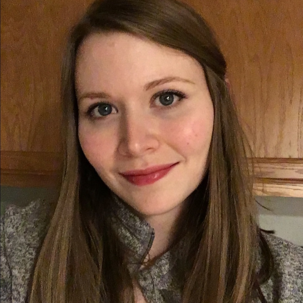 Meet your Posher, Emily