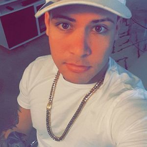 Meet your Posher, Yosmar