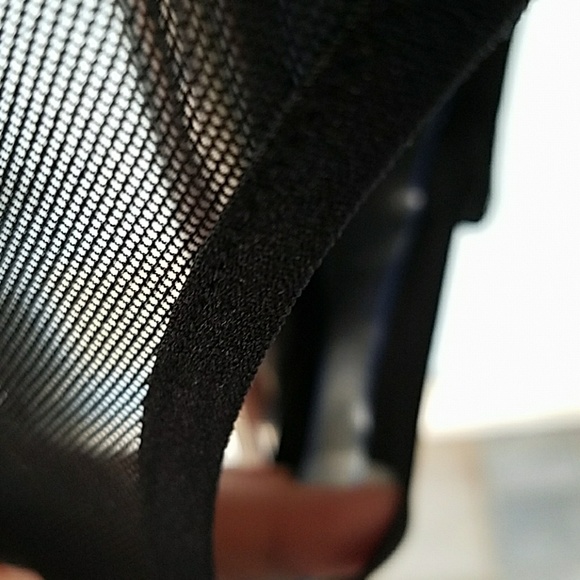 **LAST ONE**Nasty gal Bud Floral mesh bodysuit - Picture 5 of 6