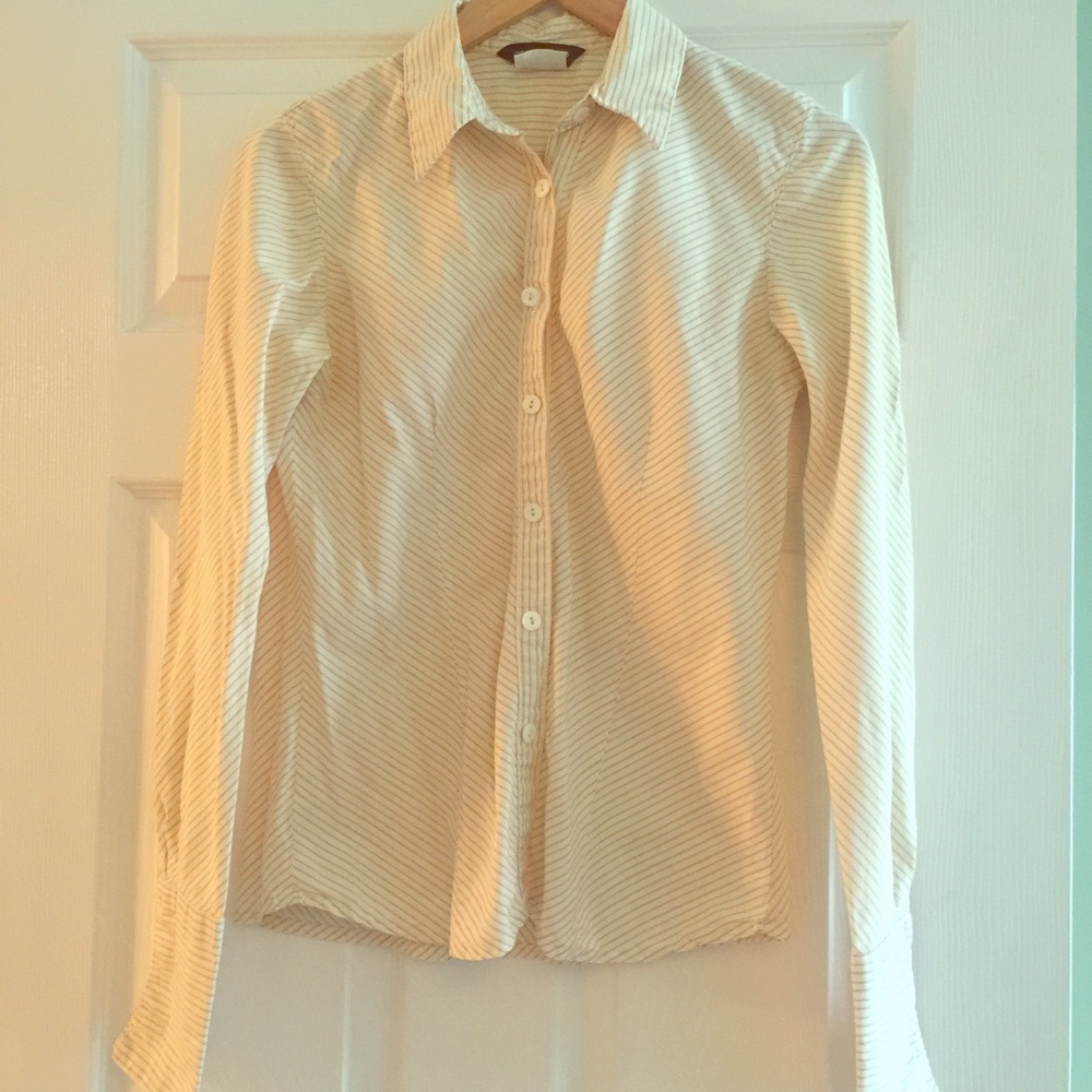 Esprit buttoned-down cotton shirt cream l; Small
