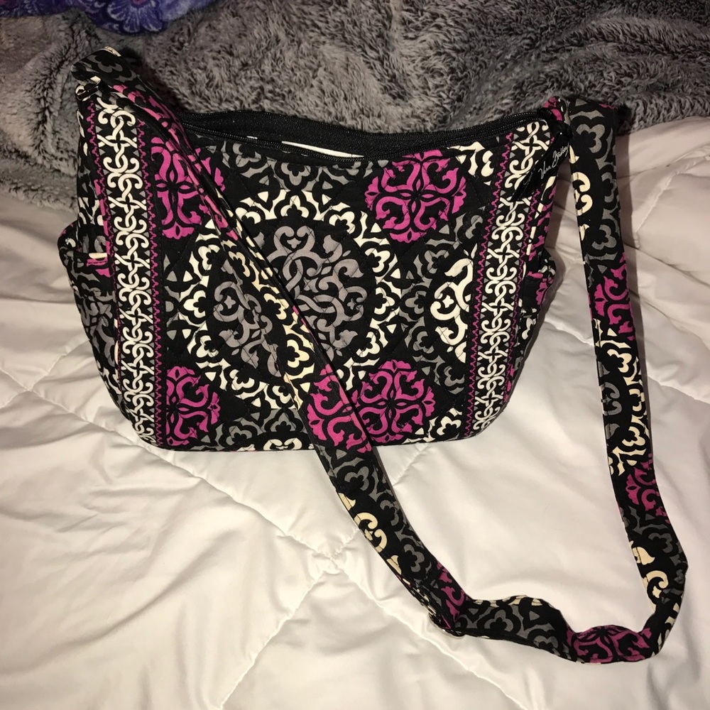 Vera Bradley "On The Go" in Canterberry Magenta