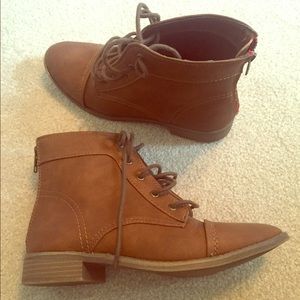 Brown zip up booties - 8