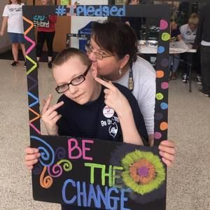 Meet your Posher, Robin