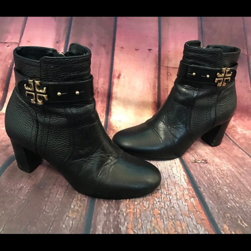 Tory Butch Elina Boots. Gold Logo Detail