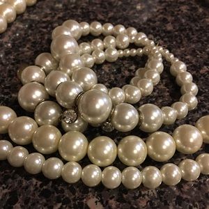 Faux pearl necklaces x 2 and 1 bracelet