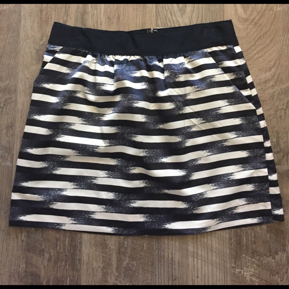 Gap satin mini skirt