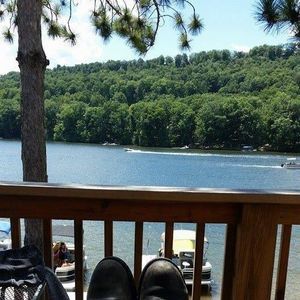 Meet your Posher, Leigh