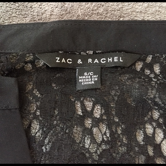 Multi colored v-neck blouse for women - Picture 2 of 3