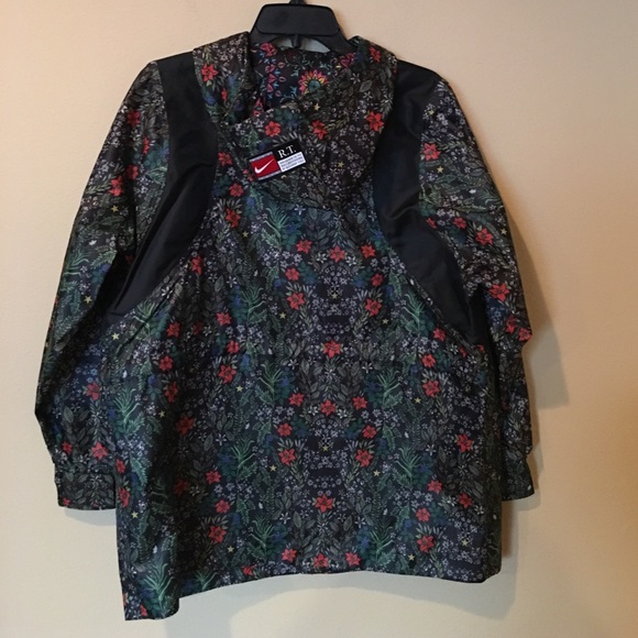 Nike NikeLab X Riccardo Tisci Floral Jacket - Picture 6 of 8