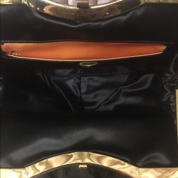 Vintage red purse with a Bakelite handle - Picture 4 of 4