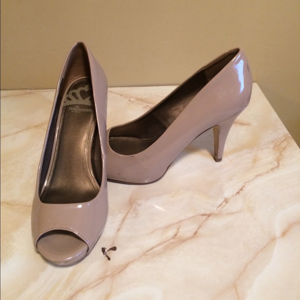 Fergie Brand Nude Pumps