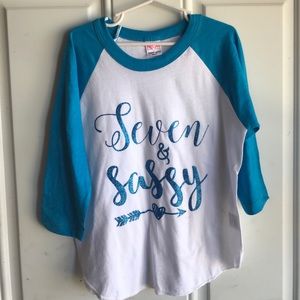 Size 6 raglan baseball tee